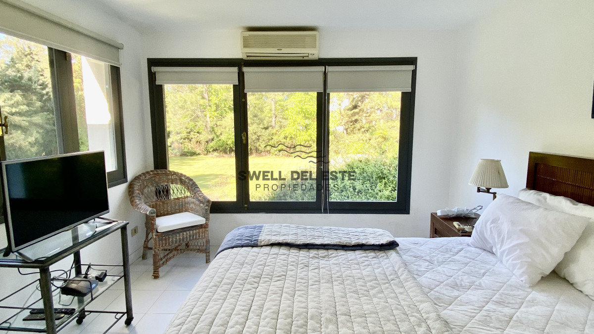 Casa ID.16 - Espectacular Casa 5 suites + Casa de Huéspedes y Piscina en Rincón del Indio - Punta del Este