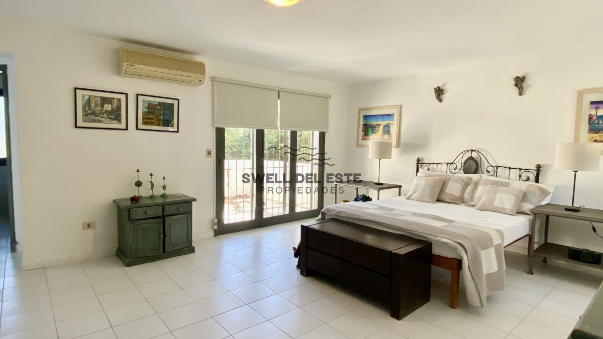 Casa ID.16 - Espectacular Casa 5 suites + Casa de Huéspedes y Piscina en Rincón del Indio - Punta del Este