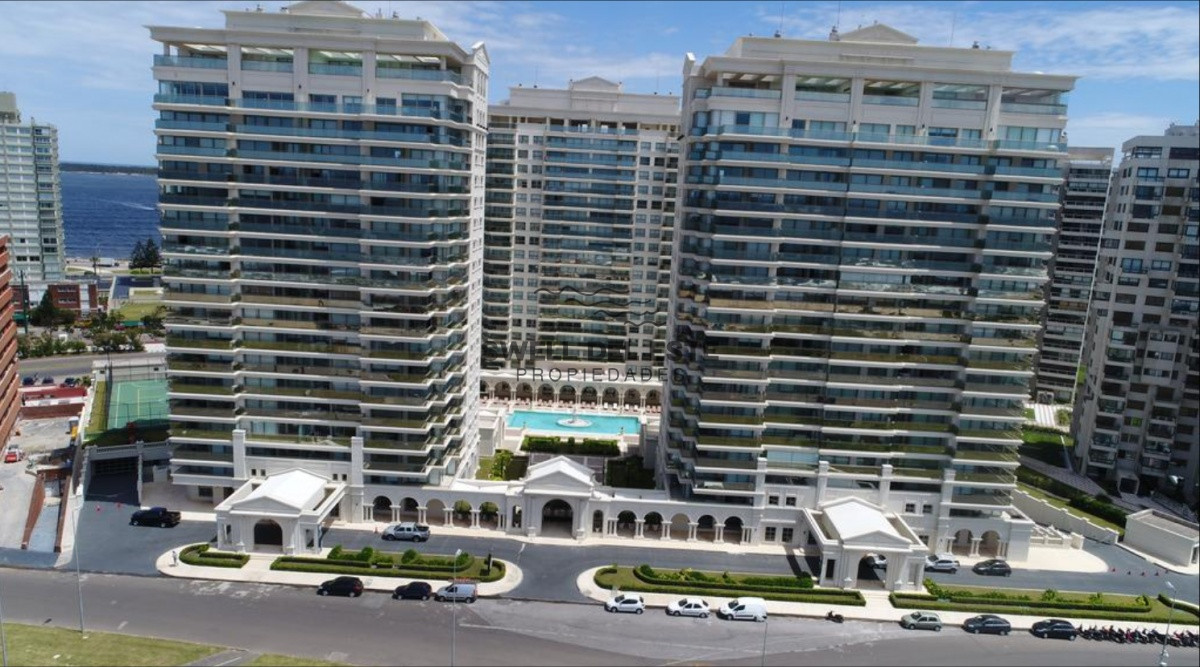 Apartamento ID.22 - Apartamento en venta en Piso 14 Torre Imperiale con Vista