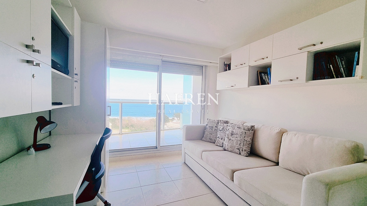 Apartamento ID.1 - Excepcional apartamento con amplia terraza con vista al Mar, 3 Suites, losa radiante