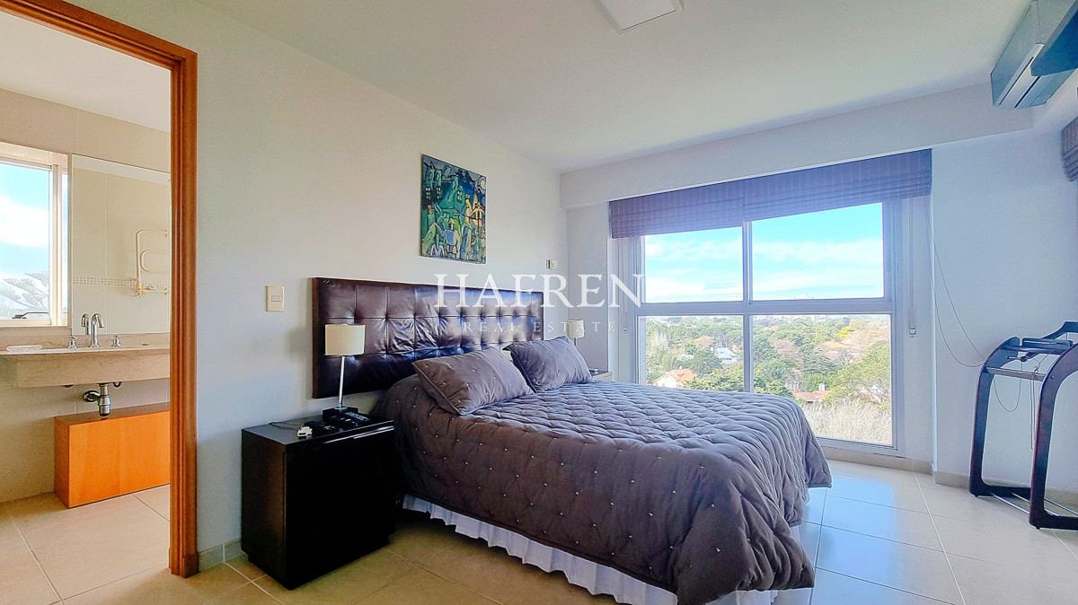 Apartamento ID.1 - Excepcional apartamento con amplia terraza con vista al Mar, 3 Suites, losa radiante