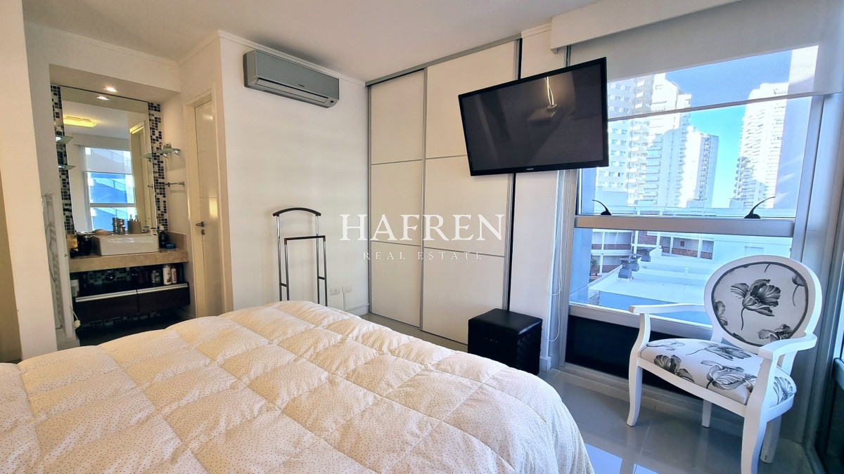 Apartamento ID.40 - Apartamento en Forest Tower II, piso bajo, 3 dormitorios, 2 baños, garage.