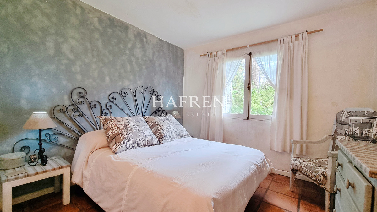 Casa ID.128 - Casa en Pinares, 659 m terreno, 4 dormitorios, piscina y parrillero