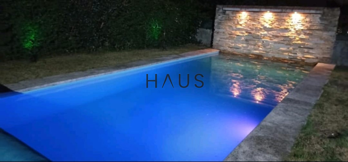 Casa ID.50 - Hermosa Casa 3 dormitorios + piscina en Jardines de Córdoba - Punta del Este