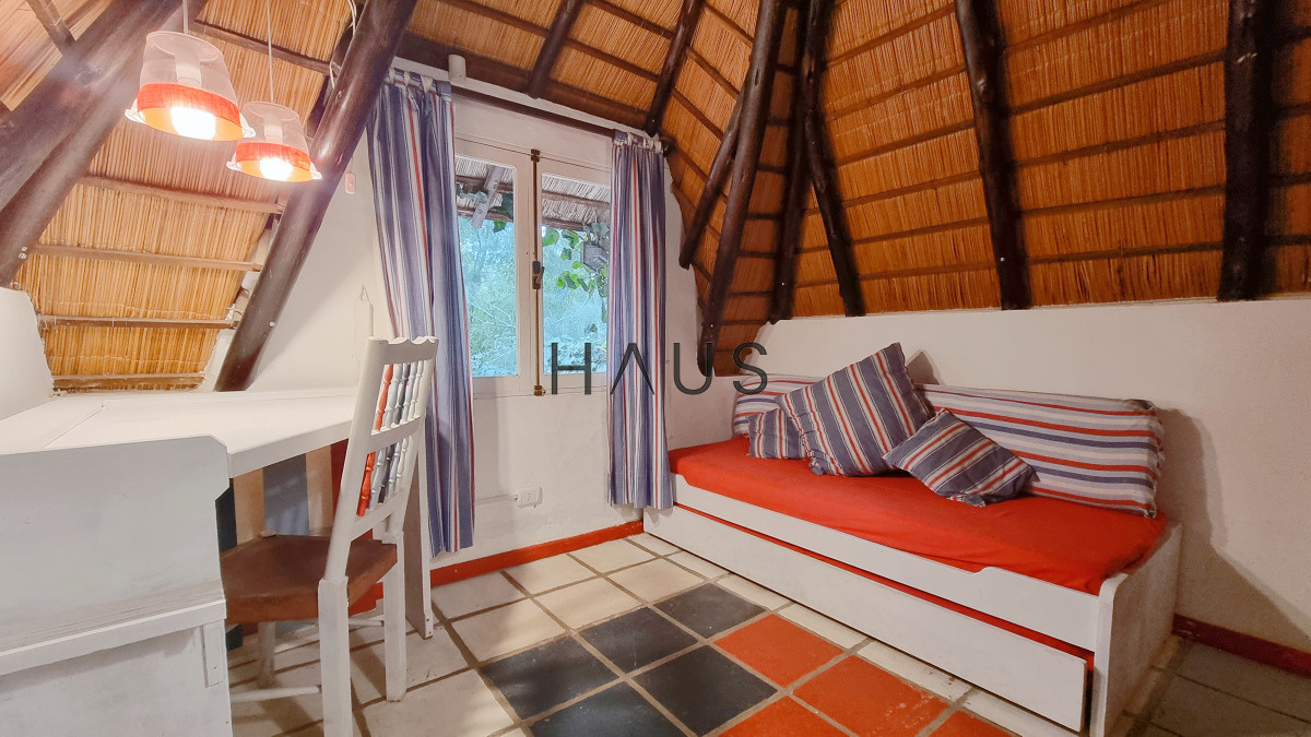 Casa ID.51 - Casa en Pinares, 659 m terreno, 4 dormitorios, piscina y parrillero
