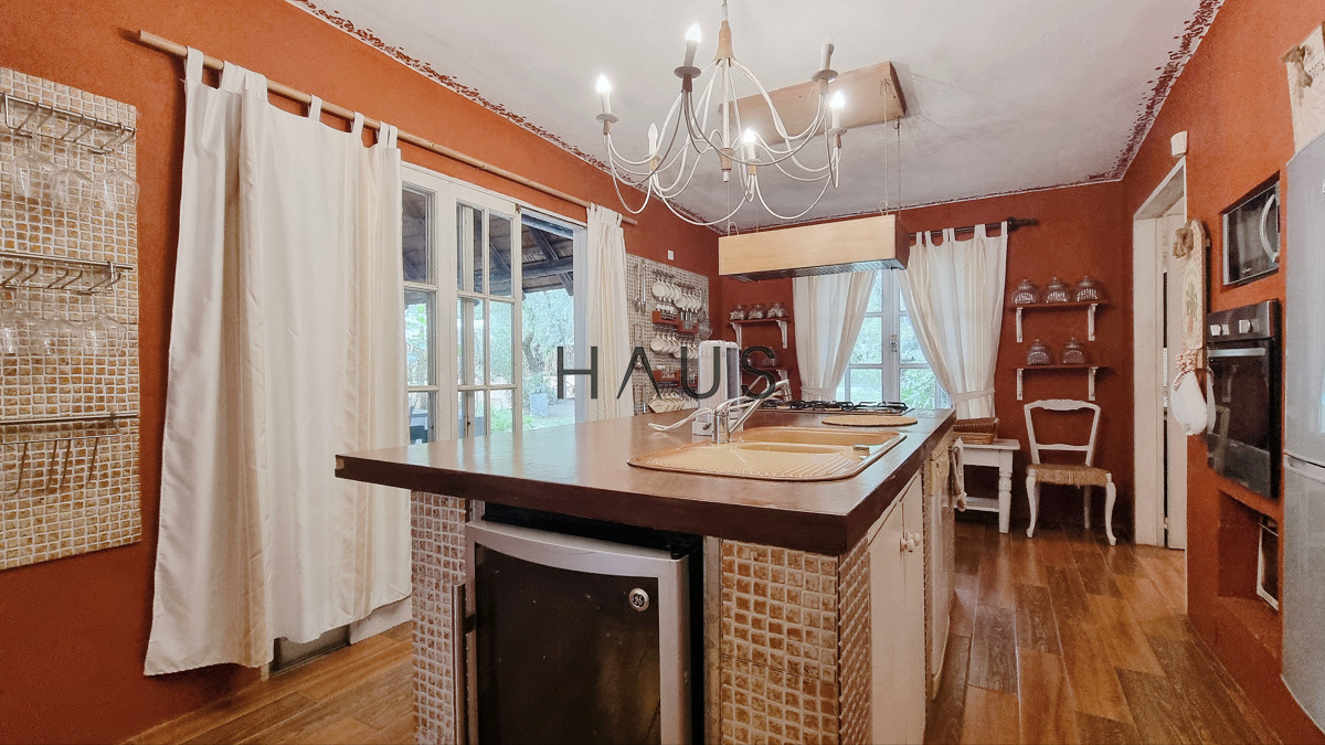 Casa ID.51 - Casa en Pinares, 659 m terreno, 4 dormitorios, piscina y parrillero