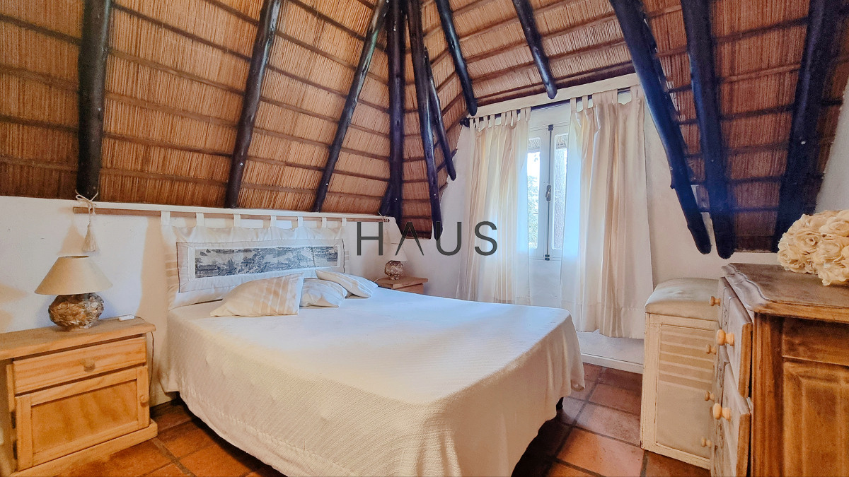Casa ID.51 - Casa en Pinares, 659 m terreno, 4 dormitorios, piscina y parrillero