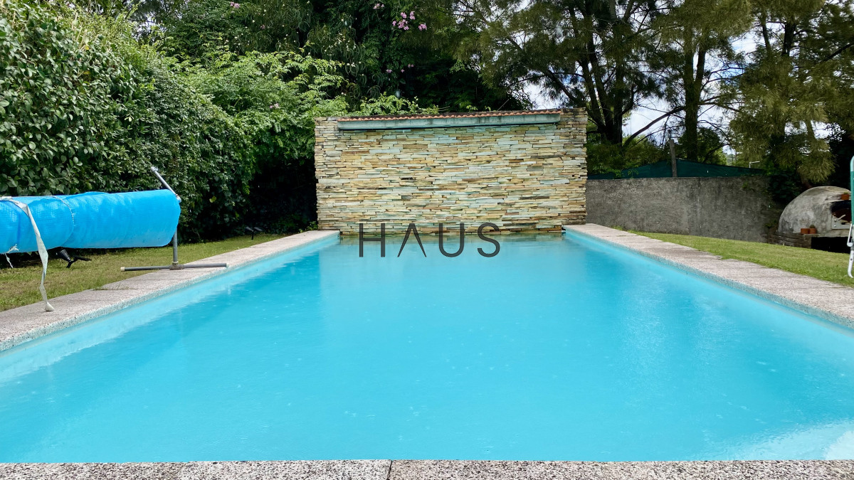 Casa ID.50 - Hermosa Casa 3 dormitorios + piscina en Jardines de Córdoba - Punta del Este