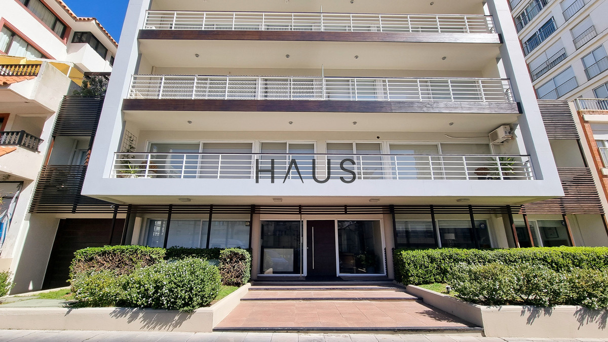 Apartamento ID.238 - Apartamento moderno, 3 dormitorios, 3 baños, parrillero, losa radiante y Vista al mar!