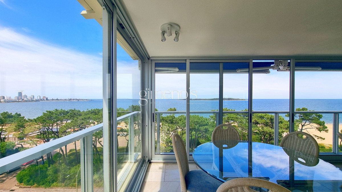Apartamento ID.137 - Semipiso con extraordinaria vista al Mar, 3 suites + dep, garage 3 autos, bauleras