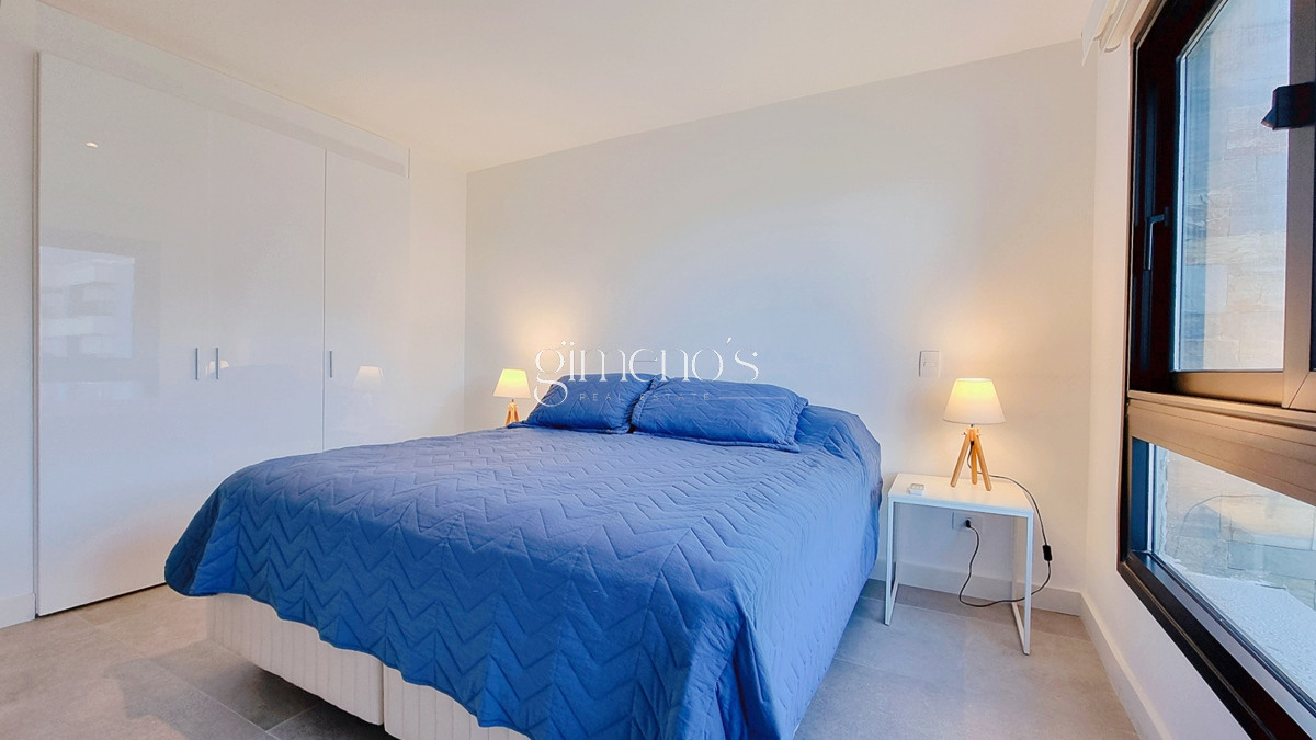 Apartamento ID.133 - Apartamento esquinero en primera linea, 3 suites, parrillero propio, espectacular vista.