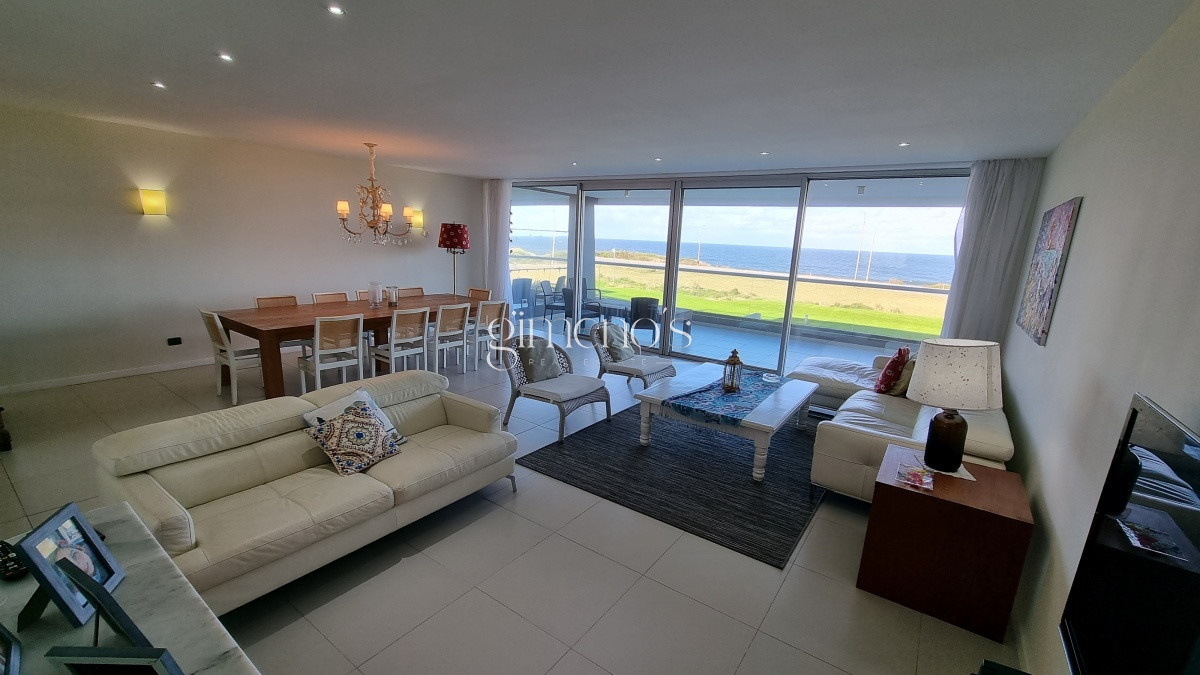Apartamento ID.136 - Apartamento en Tiburon Terrazas Oceano, 4 Suites + dep, parrillero.