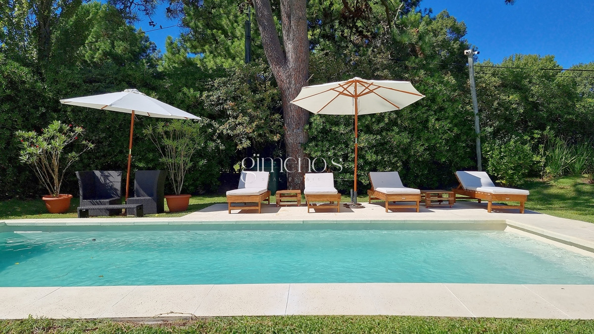 Casa ID.18 - Casa en el Golf, hoyo 7, 4 dormitorios, barbacoa y piscina, playroom