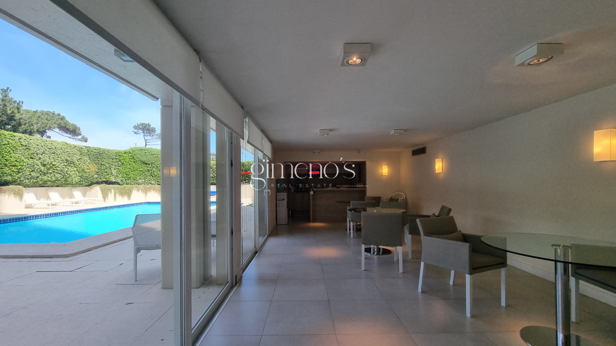 Apartamento ID.137 - Semipiso con extraordinaria vista al Mar, 3 suites + dep, garage 3 autos, bauleras
