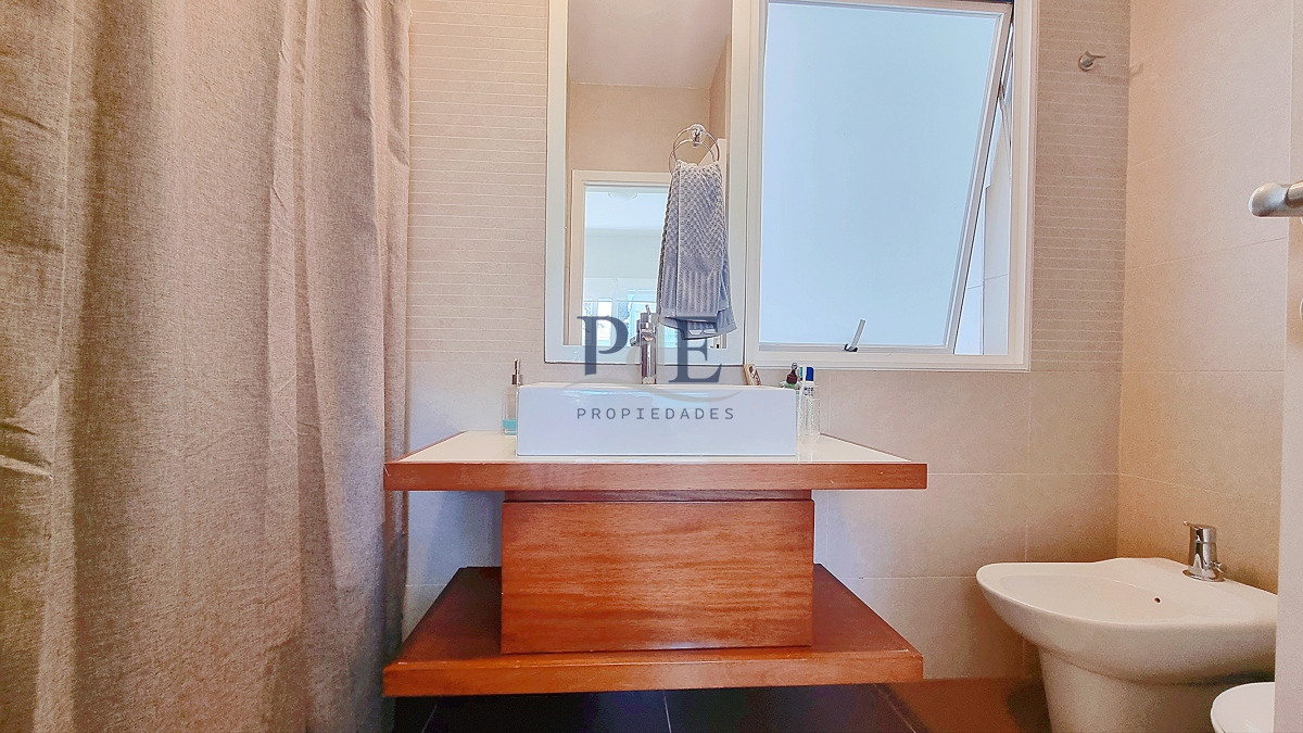 Apartamento moderno en Peninsula, 3 dormitorios, parrillero, garage doble. Planta Baja. - Imagen 18