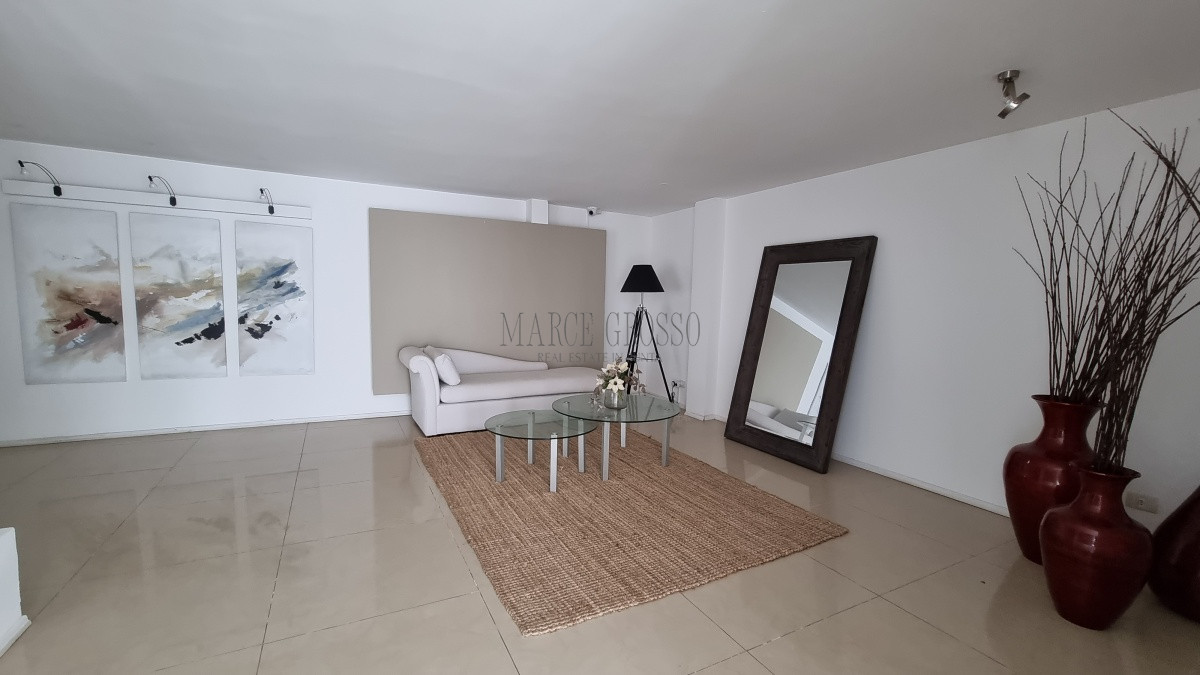 Apartamento ID.101 - Apartamento a 2 cuadras de la Mansa, 3 dormitorios, Jardin, parrillero y alefaccion, 