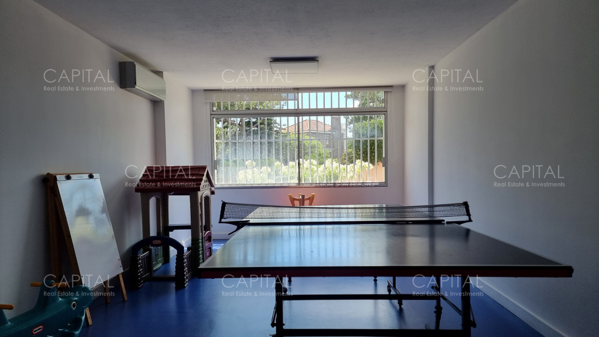 Apartamento ID.37679 - Semipiso con extraordinaria vista al Mar, 3 suites + dep, garage 3 autos, bauleras