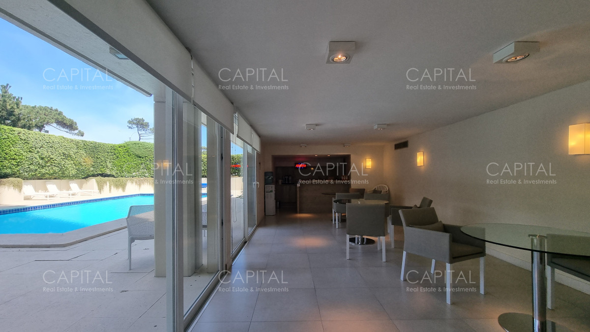 Apartamento ID.37679 - Semipiso con extraordinaria vista al Mar, 3 suites + dep, garage 3 autos, bauleras