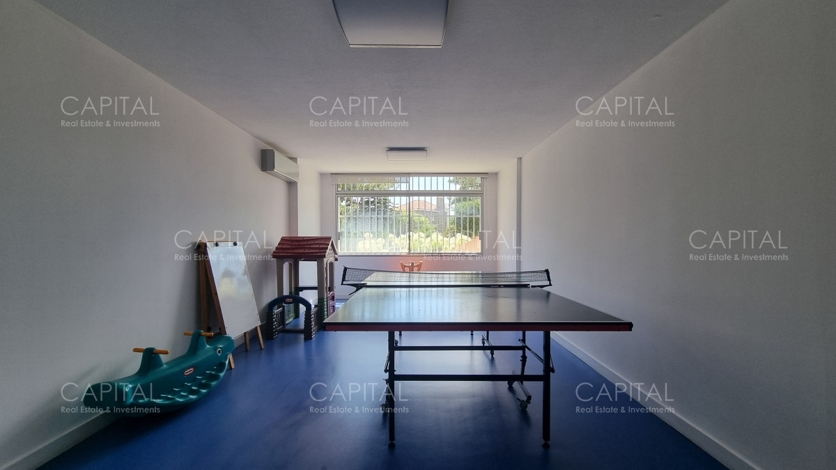 Apartamento ID.37679 - Semipiso con extraordinaria vista al Mar, 3 suites + dep, garage 3 autos, bauleras