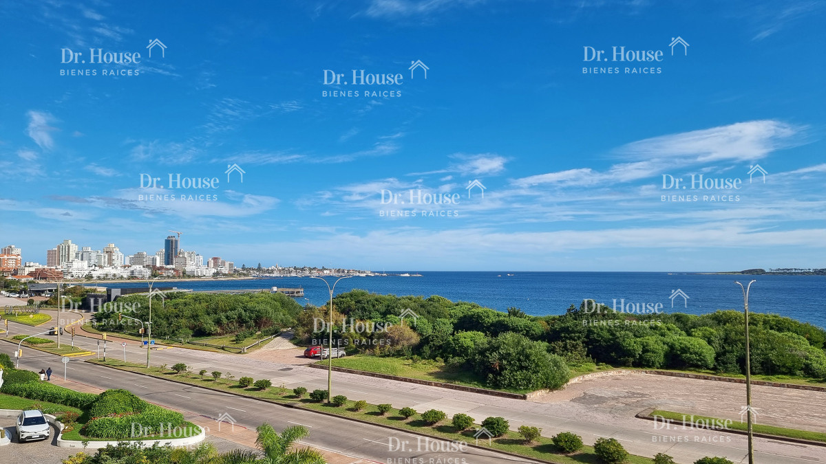Apartamento en Beverly Tower, Magnífica vista al Mar, 3 suites+ servicio - DRH1720A