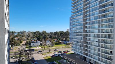 Apartamento Codigo #Apartamento en Torre Antares, 2 dormitorios, 2 baños reciclados