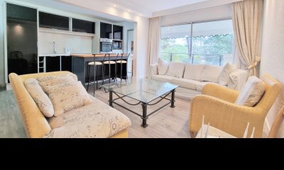 Apartamento edificio bajo, 3 dormitorios, 2 baños, balcon con parrillero