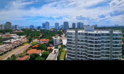 Apartamento en Aidy Grill, piso alto, espectaculares vistas, 3 dormitorios, 2 baños, Parrillero