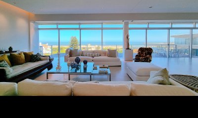 Exclusivo apartamento, 3 suites, amplias terrazas, vista al mar