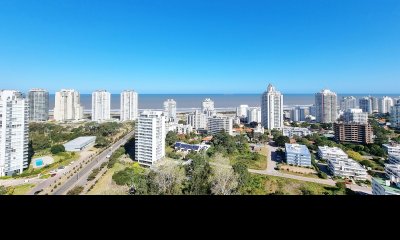 Penthouse en Ocean Drive, 3 Suites, amplias terrazas, vista al mar, servicios