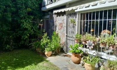 OPORTUNIDAD EN PENINSULA - APARTAMENTO 2 DORMITORIOS EN PLANTA BAJA CON JARDIN PROPIO A 100 METROS DEL MAR