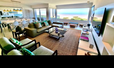 Penthouse dúplex primera línea de la Brava, 4 Suite y dep. Parrillero