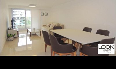 Gran oportunidad! Divino apartamento de 1 dormitorio en torre de alto nivel