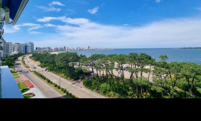 Semipiso con extraordinaria vista al Mar, 3 suites + dep, garage 3 autos, bauleras