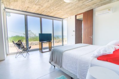 moderna casa de lujo amoblada con piscina climatizada y la mejor vista al mar en punta piedras - drh434c