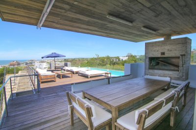 moderna casa de lujo amoblada con piscina climatizada y la mejor vista al mar en punta piedras - drh434c