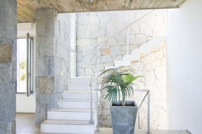 moderna casa de lujo amoblada con piscina climatizada y la mejor vista al mar en punta piedras - drh434c