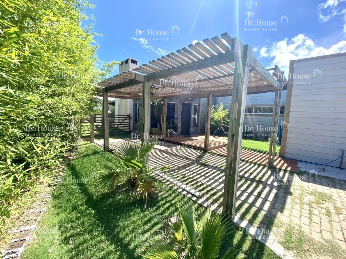 vende casa en barrio privado la residence, de 4 dormitorios en punta del este - drh1488c