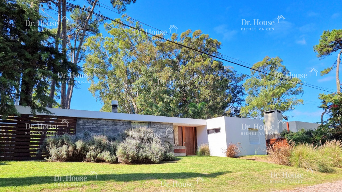 casa minimalista en san rafael, 3 dormitorios + dependencia con lavadero  - drh724c