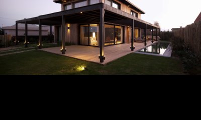 Moderna casa de lujo con piscina y vista al mar