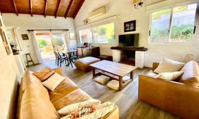 Hermosa Casa Luminosa con Piscina Climatizada