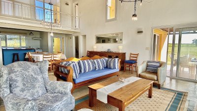 chacra 5 hectÁreas en manantiales - muy linda casa en construcciÓn tradicional con piscina en zona priveliagada - drh1225h