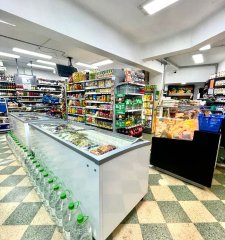 Excelente Local Comercial En Punta Carretas