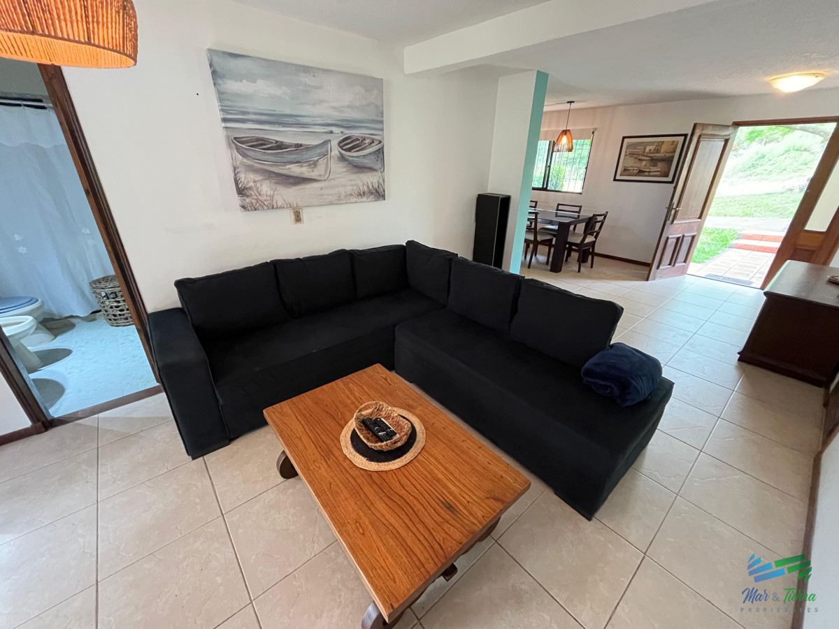 Casa ID.5069 - Jardines de cordoba - Proximo a los colegios 3 dormitorios.