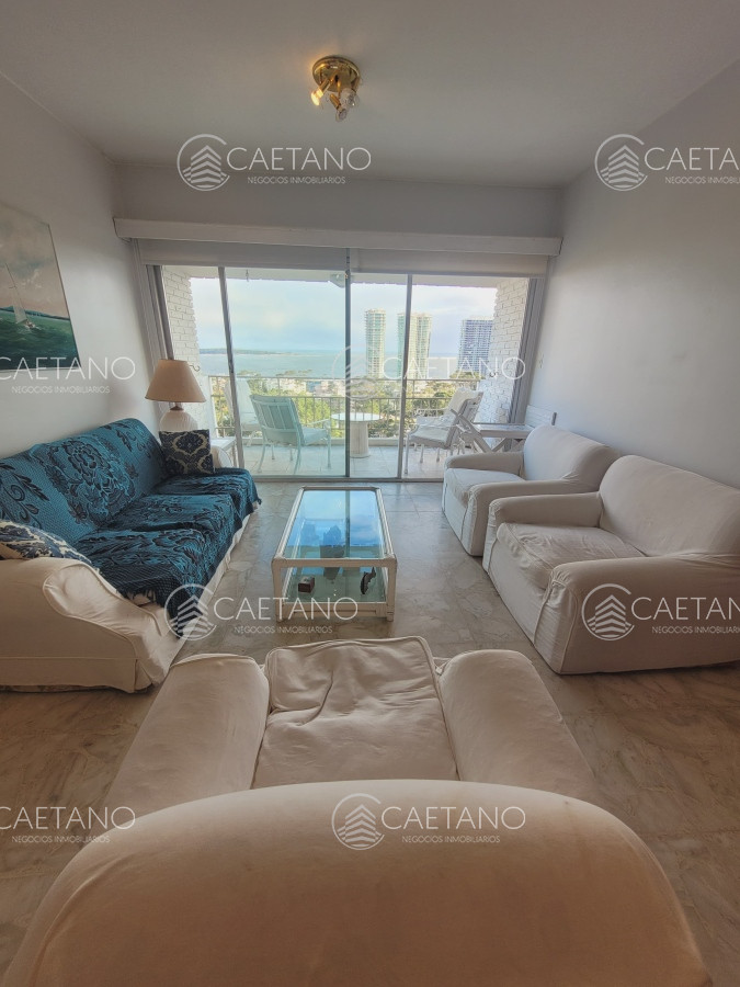 Apartamento ID.4117 - Apartamento En Venta 3 dormitorios a 400 metros del mar!! 