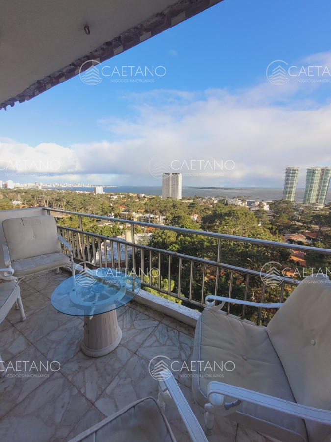 Apartamento ID.4117 - Apartamento En Venta 3 dormitorios a 400 metros del mar!! 