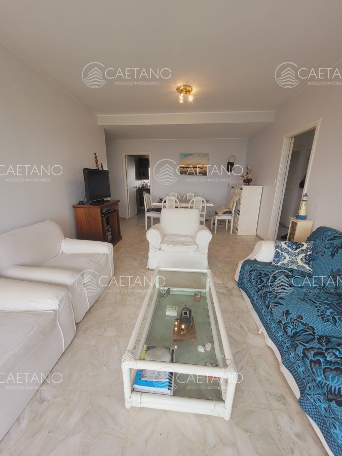 Apartamento ID.4117 - Apartamento En Venta 3 dormitorios a 400 metros del mar!! 