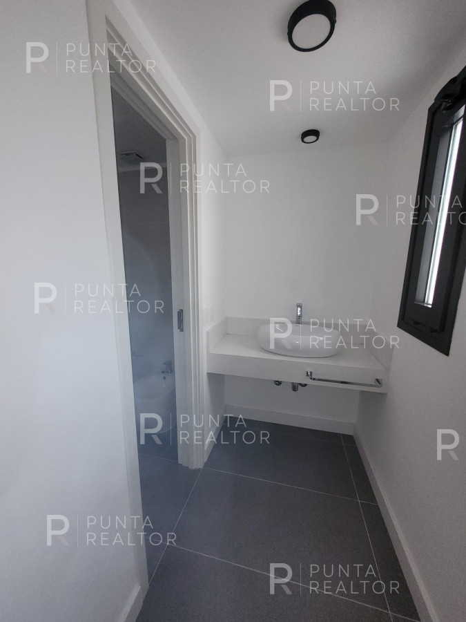 Apartamento ID.1286 - Apartamento en Venta, a estrenar, Primera fila Playa Brava - Punta del Este