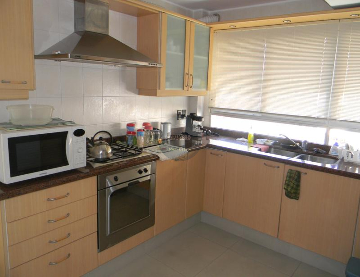 Apartamento ID.6424 - APARTAMENTO EN VENTA 4 DORMITORIOS EN EL PUERTO 