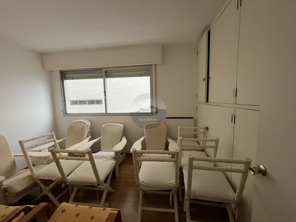 Apartamento ID.6424 - APARTAMENTO EN VENTA 4 DORMITORIOS EN EL PUERTO 