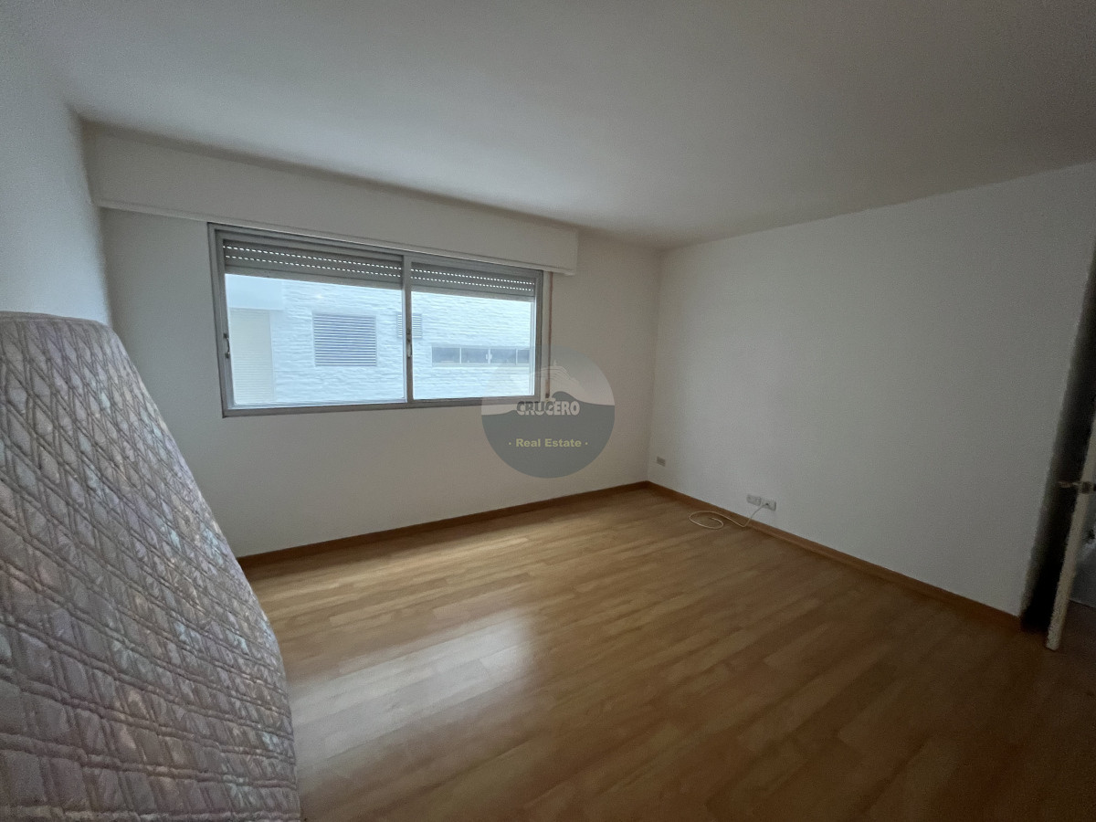 Apartamento ID.6424 - APARTAMENTO EN VENTA 4 DORMITORIOS EN EL PUERTO 